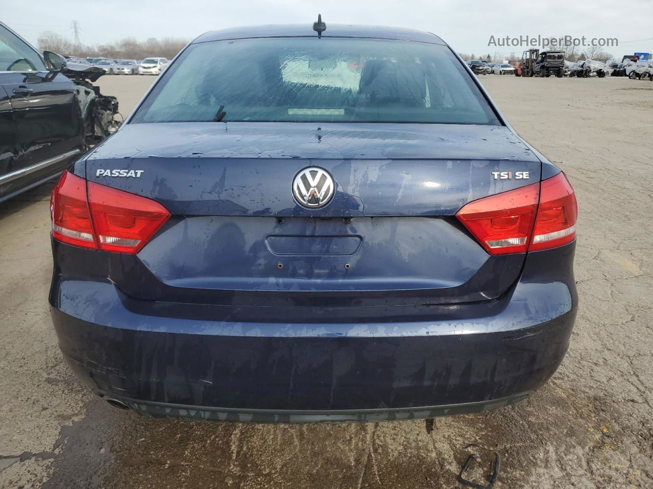 2015 Volkswagen Passat Se Blue vin: 1VWBT7A32FC033684