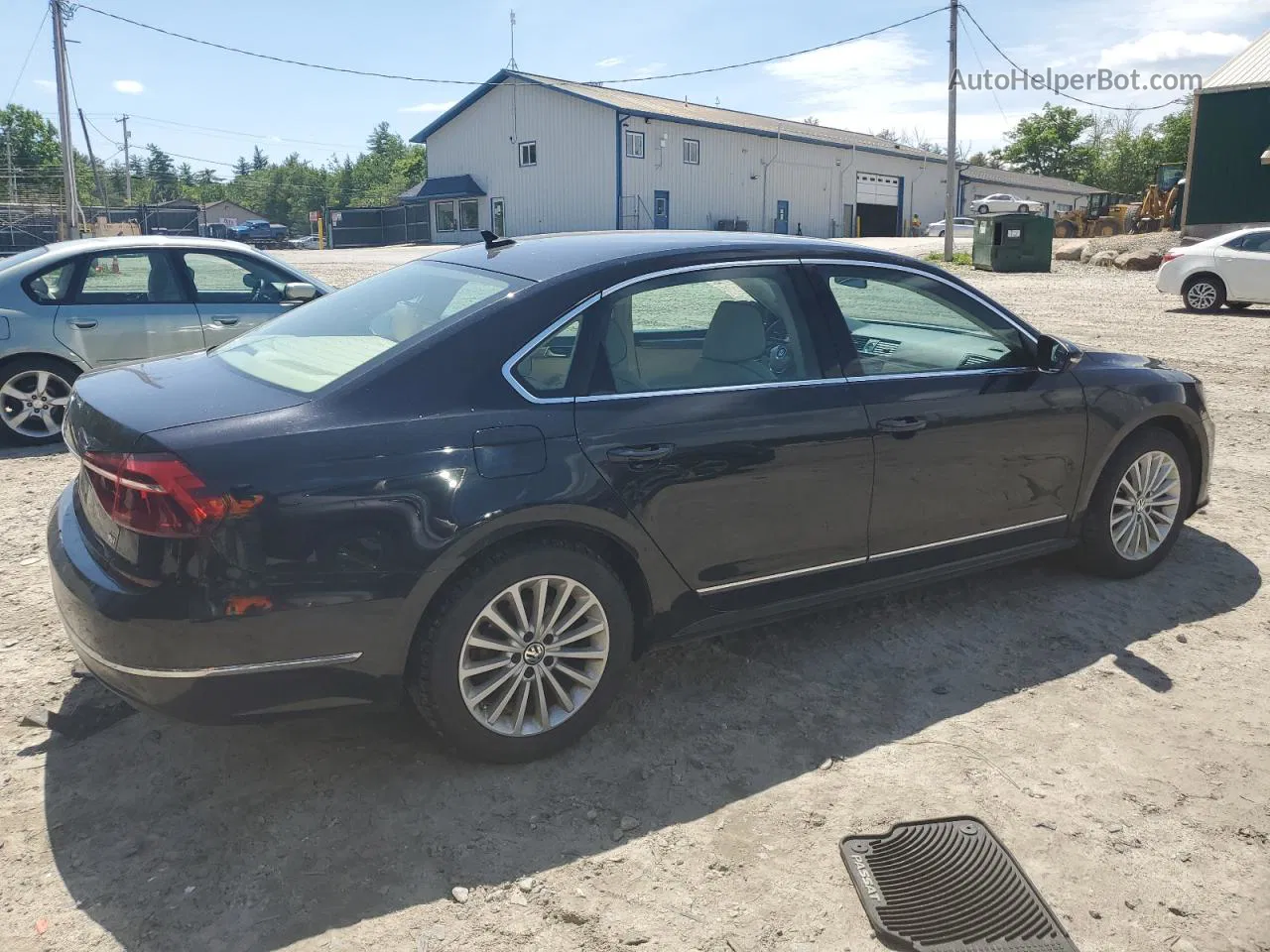 2017 Volkswagen Passat Se Black vin: 1VWBT7A32HC016936