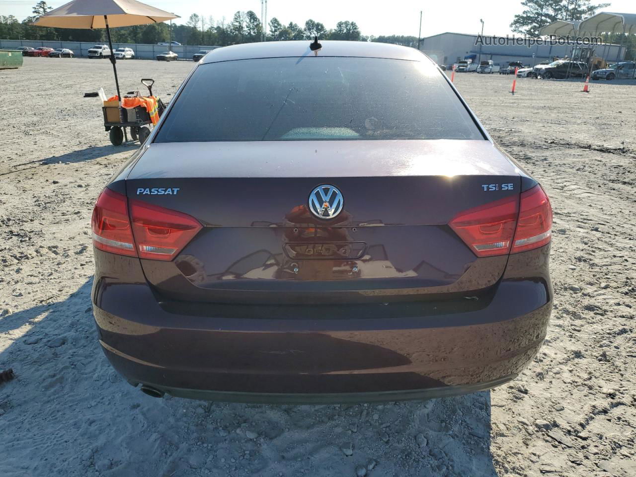 2014 Volkswagen Passat Se Burgundy vin: 1VWBT7A33EC037306