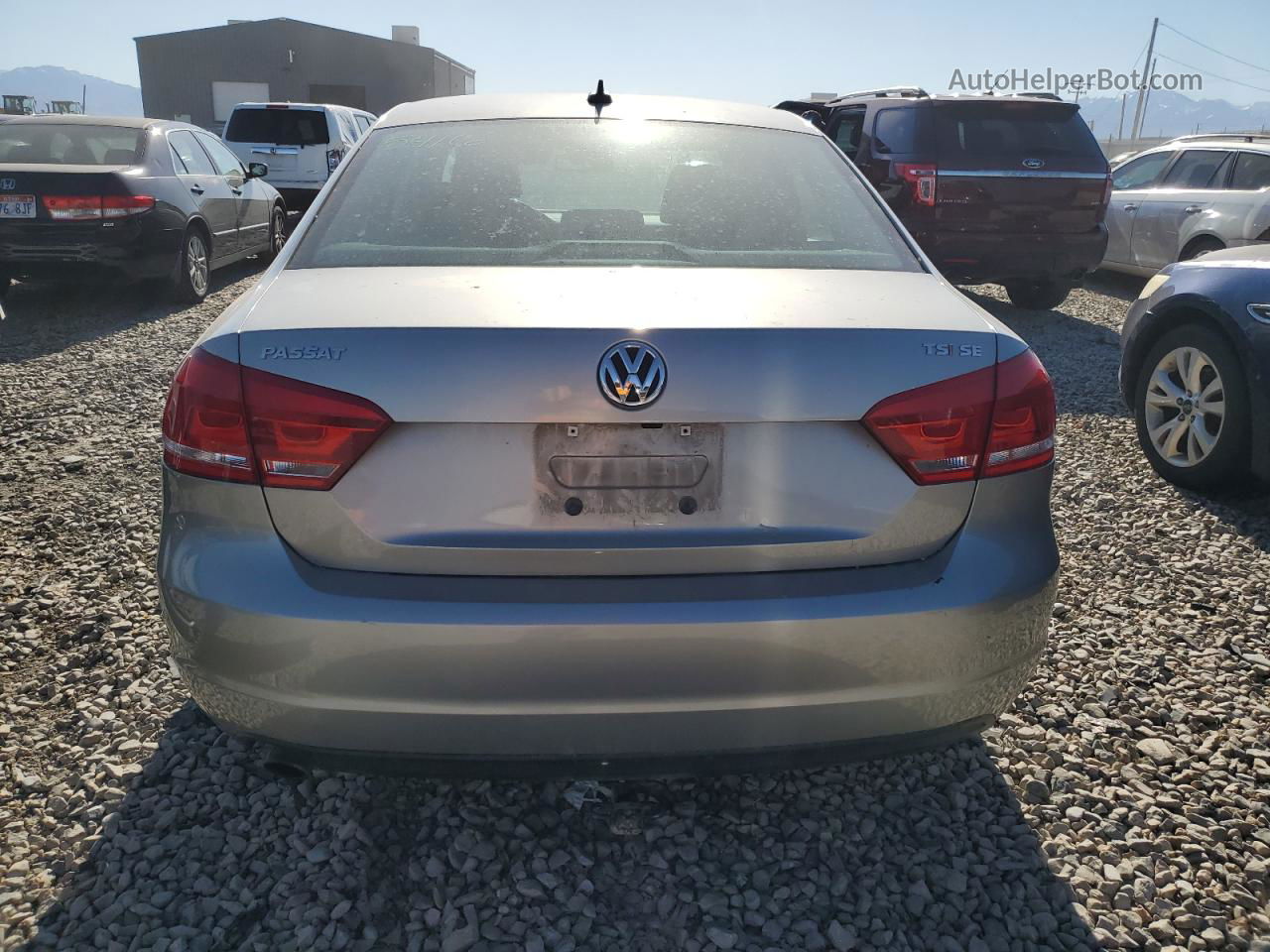 2014 Volkswagen Passat Se Серебряный vin: 1VWBT7A33EC041758