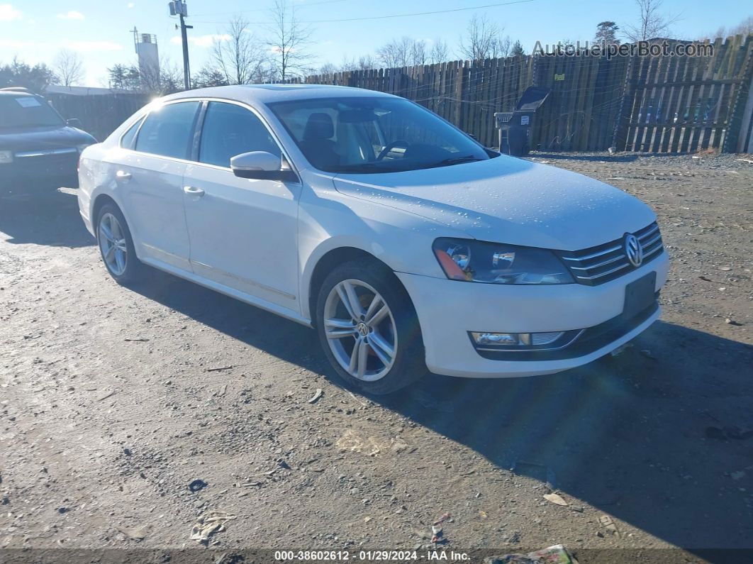 2015 Volkswagen Passat 1.8t Se Белый vin: 1VWBT7A33FC011774