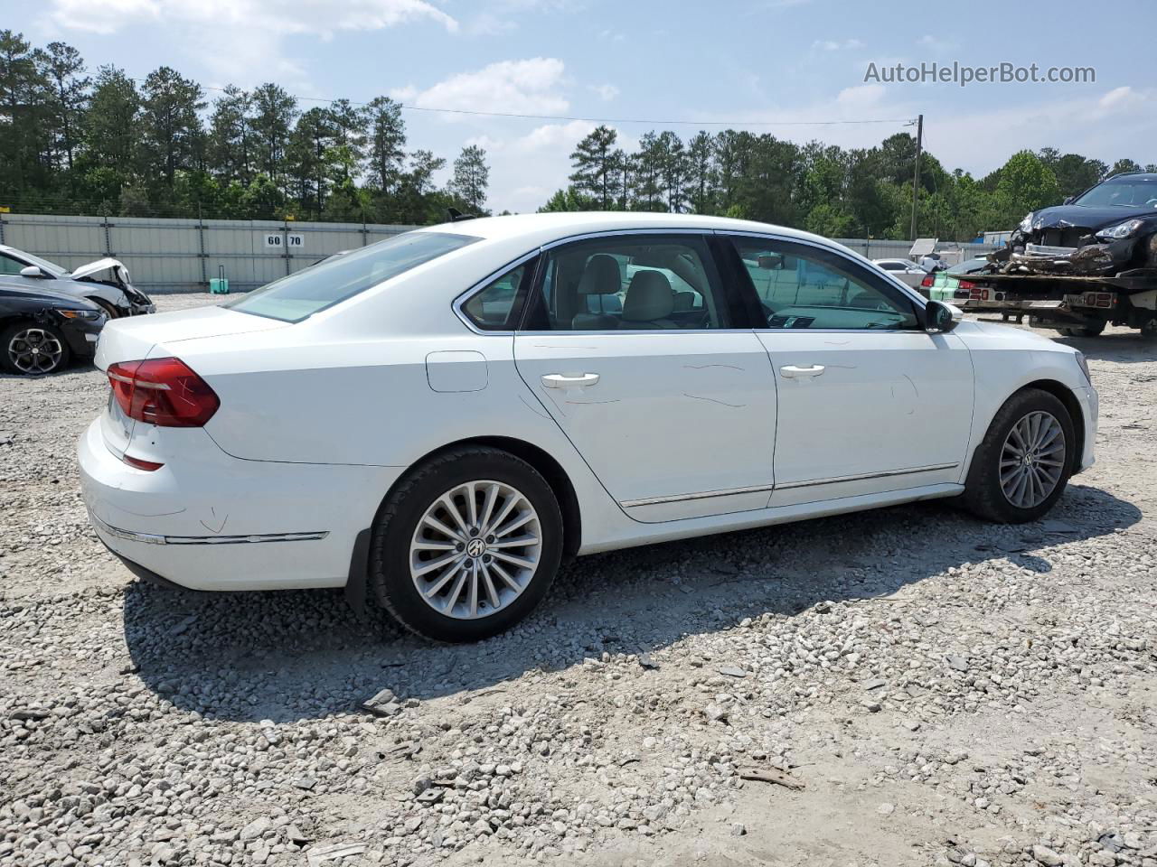 2016 Volkswagen Passat Se White vin: 1VWBT7A33GC049202