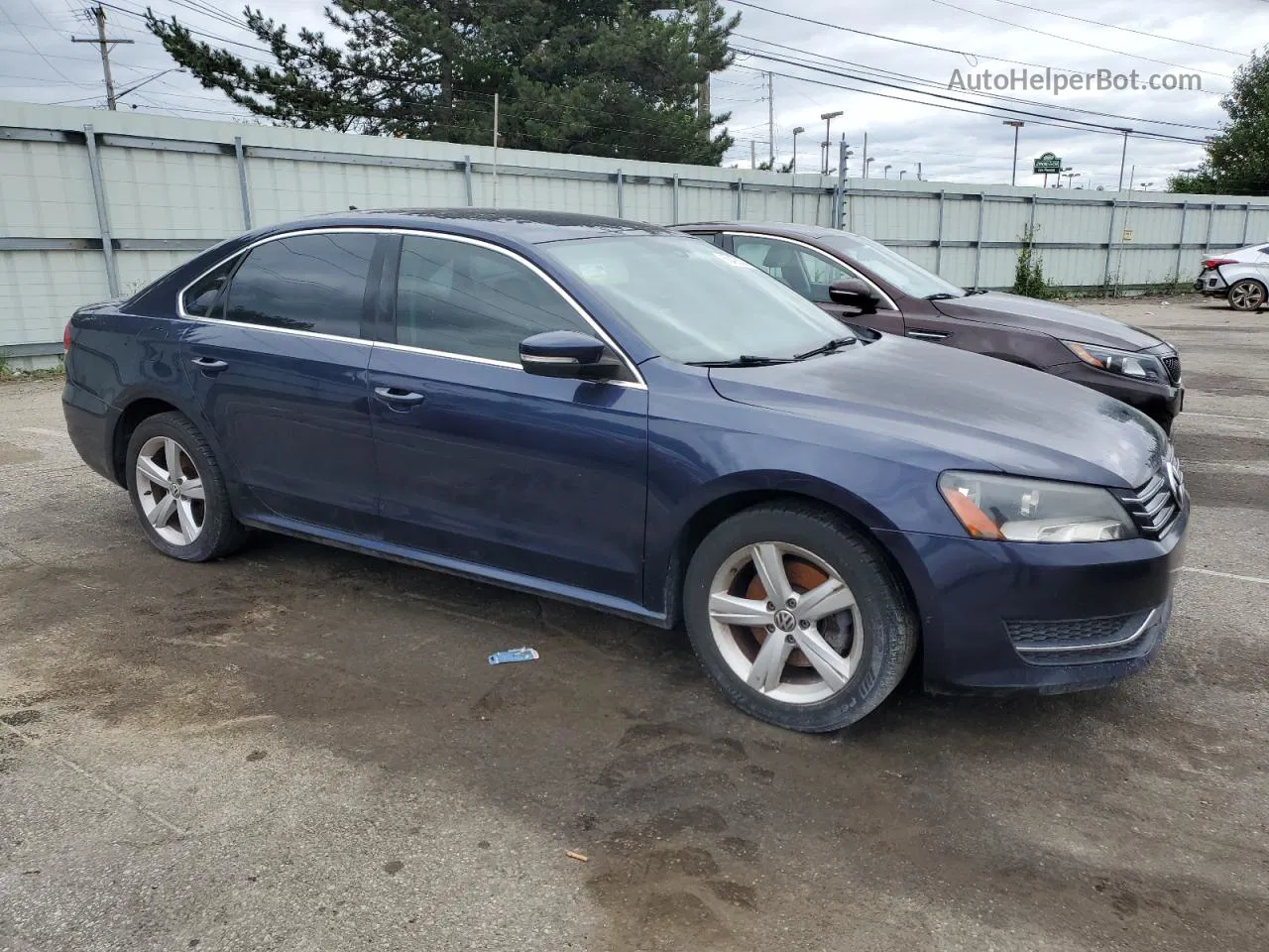 2014 Volkswagen Passat Se Blue vin: 1VWBT7A34EC112840