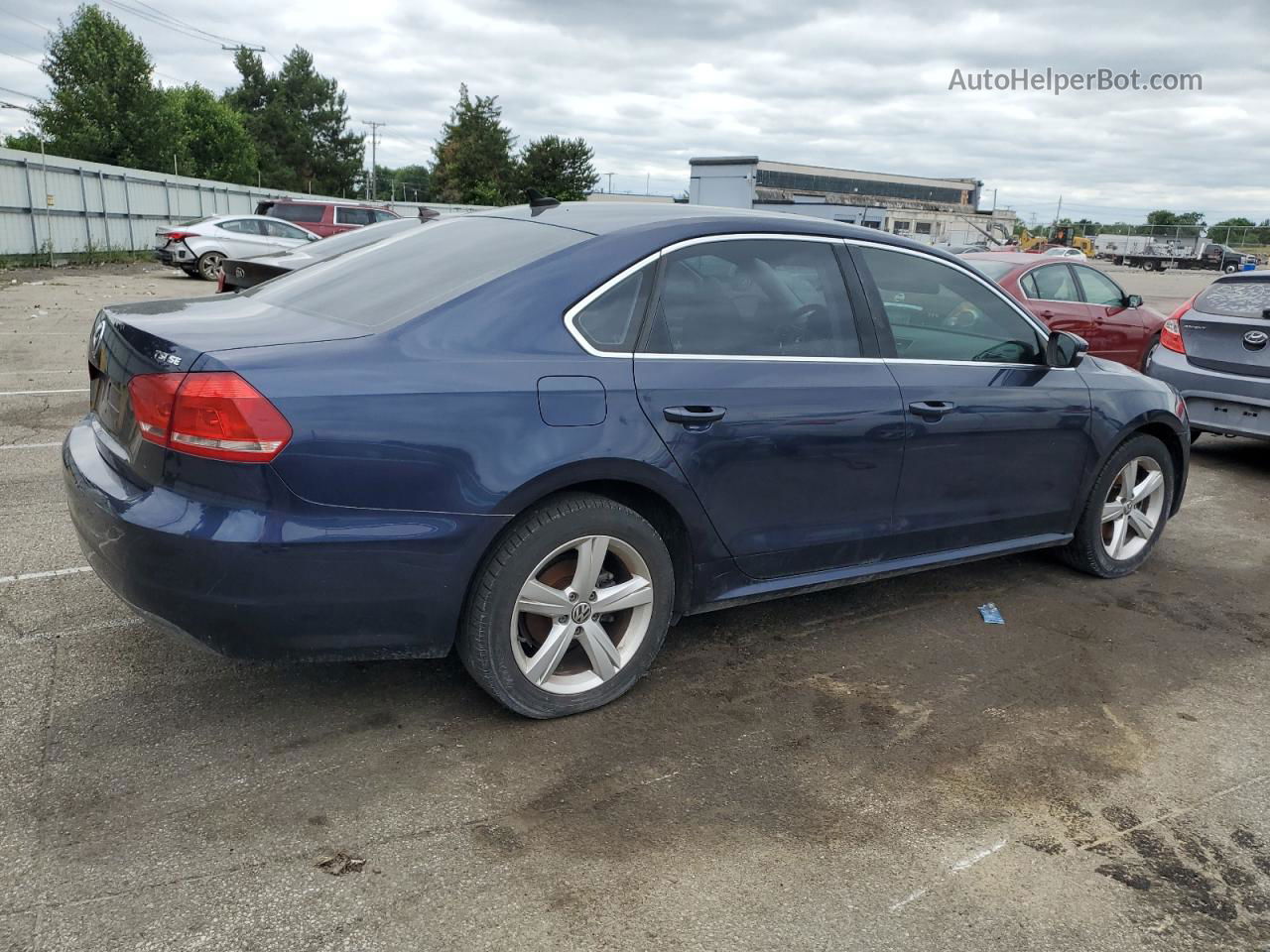 2014 Volkswagen Passat Se Blue vin: 1VWBT7A34EC112840