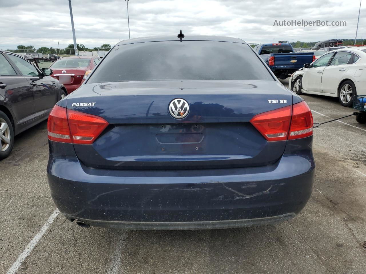 2014 Volkswagen Passat Se Blue vin: 1VWBT7A34EC112840