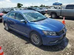 2016 Volkswagen Passat Se Blue vin: 1VWBT7A34GC009582