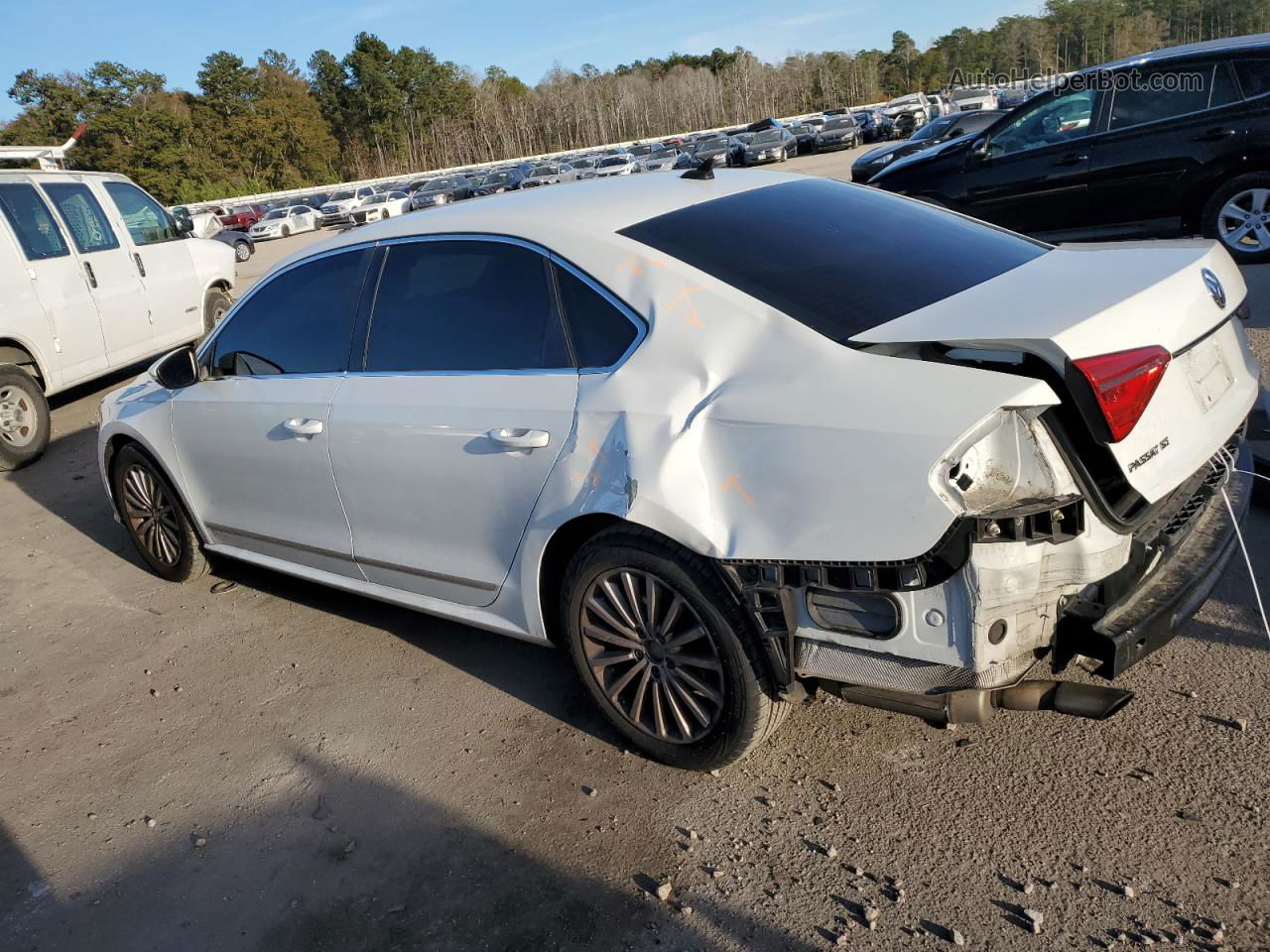 2016 Volkswagen Passat Se White vin: 1VWBT7A34GC012305