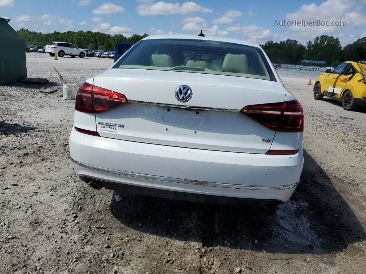 2017 Volkswagen Passat Se White vin: 1VWBT7A34HC039408