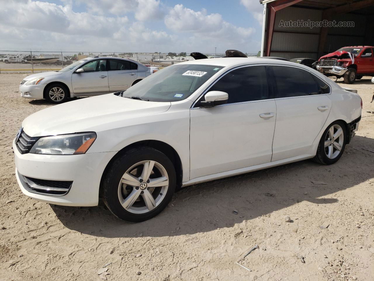 2015 Volkswagen Passat Se White vin: 1VWBT7A35FC027118