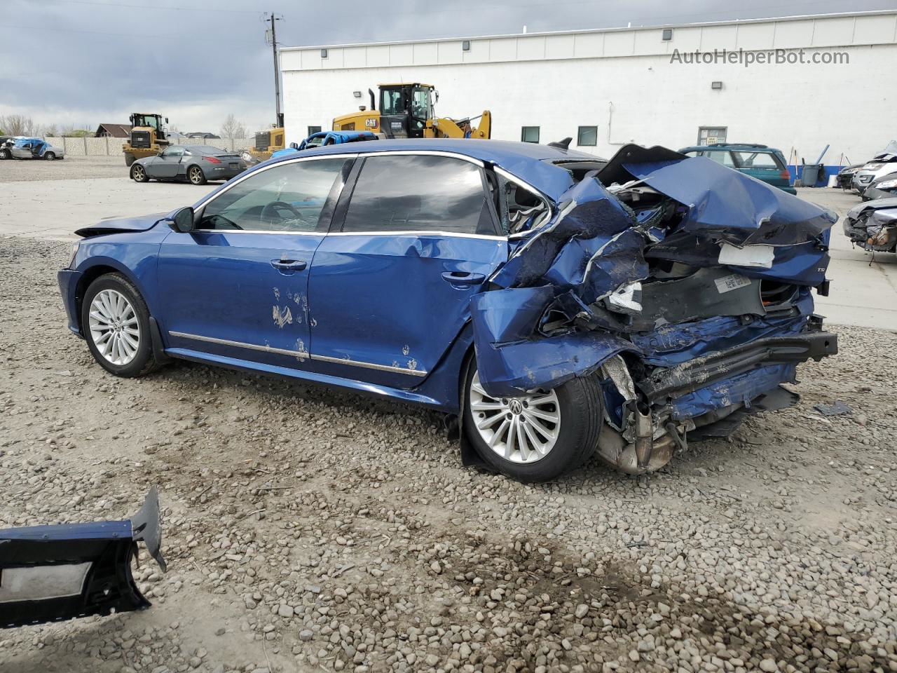 2017 Volkswagen Passat Se Синий vin: 1VWBT7A35HC054032