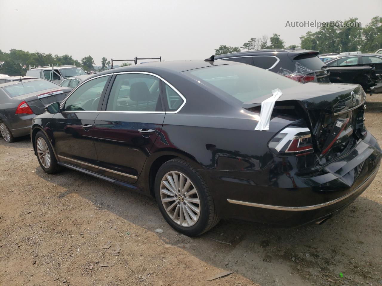 2017 Volkswagen Passat Se Черный vin: 1VWBT7A36HC019869