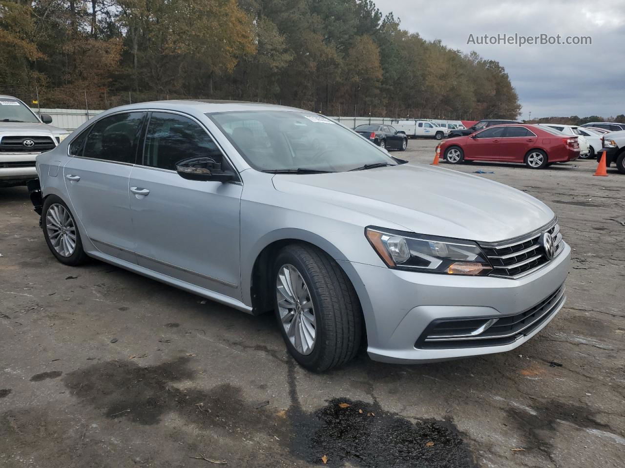 2017 Volkswagen Passat Se Серебряный vin: 1VWBT7A37HC029598