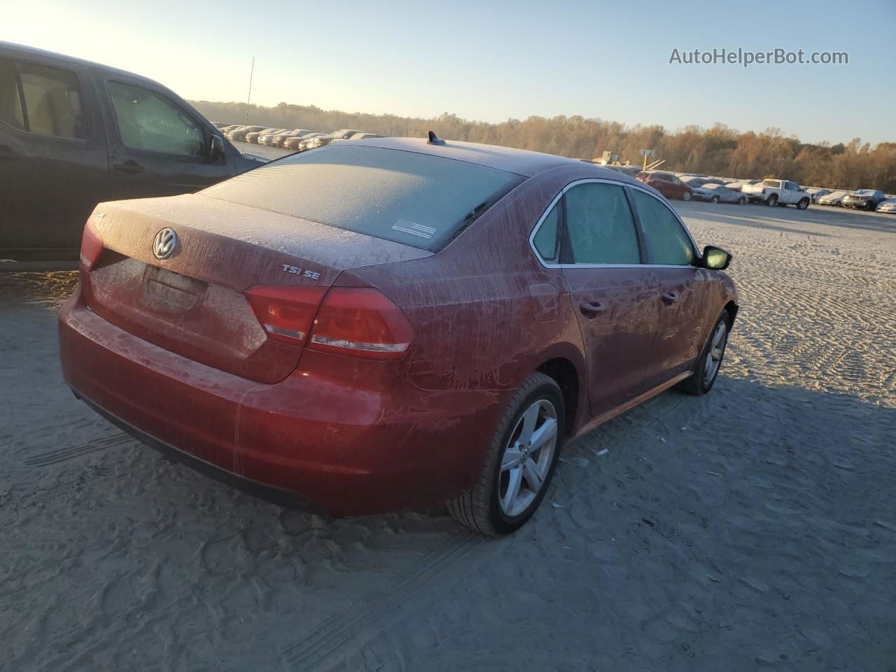 2015 Volkswagen Passat Se Red vin: 1VWBT7A38FC023211