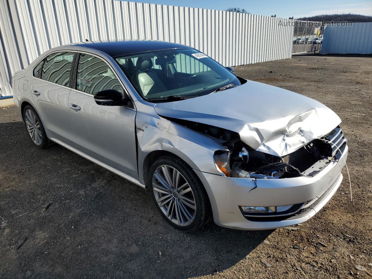 2015 Volkswagen Passat Se Серебряный vin: 1VWBT7A38FC070920