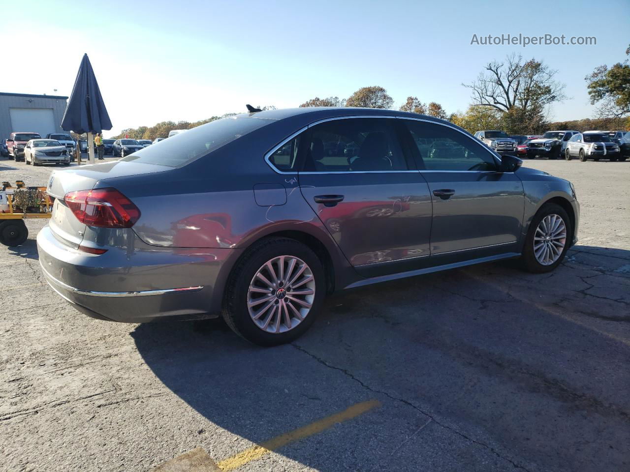 2017 Volkswagen Passat Se Серый vin: 1VWBT7A38HC030419