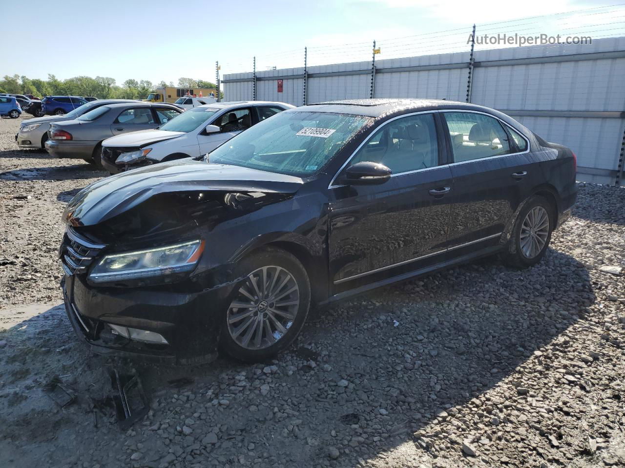 2017 Volkswagen Passat Se Черный vin: 1VWBT7A38HC058513