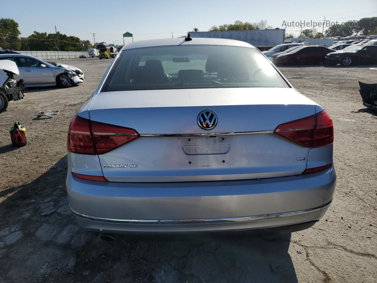 2016 Volkswagen Passat Se Silver vin: 1VWBT7A39GC028421