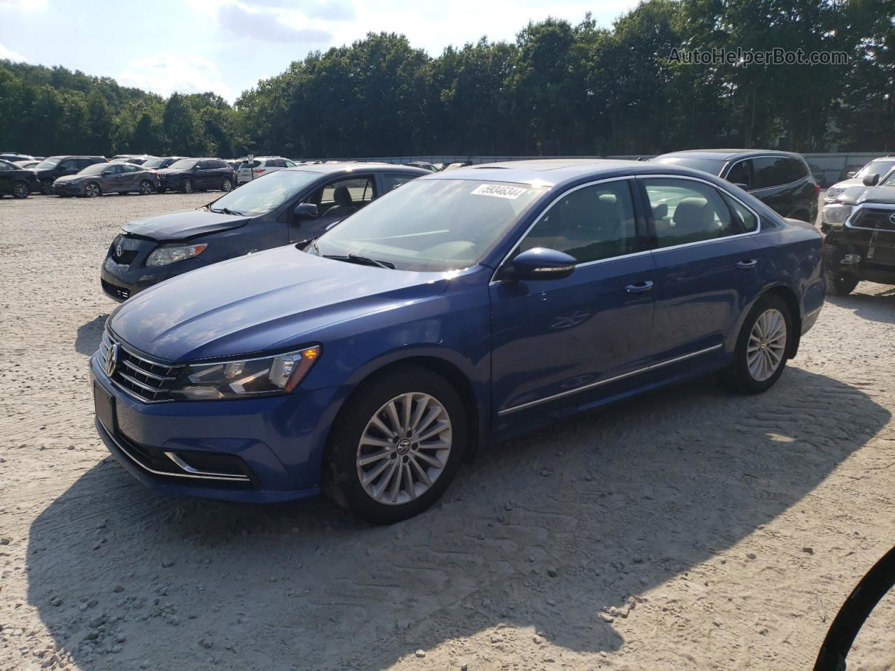 2017 Volkswagen Passat Se Blue vin: 1VWBT7A39HC010244