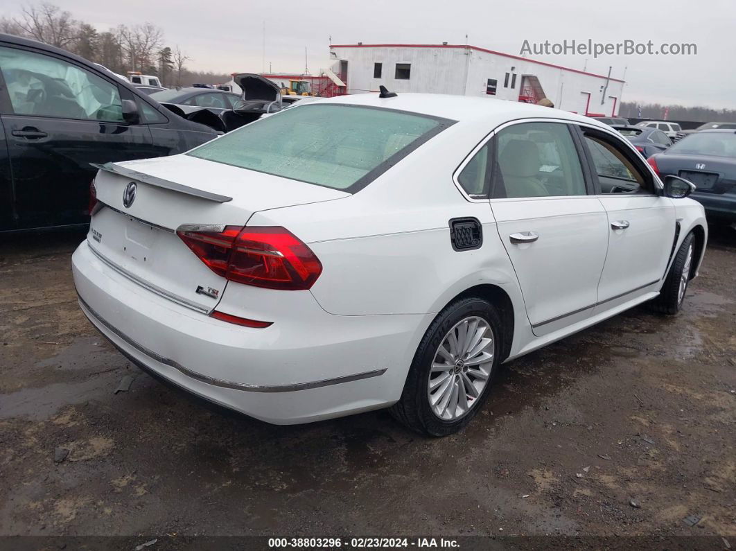 2017 Volkswagen Passat 1.8t Se White vin: 1VWBT7A39HC034592