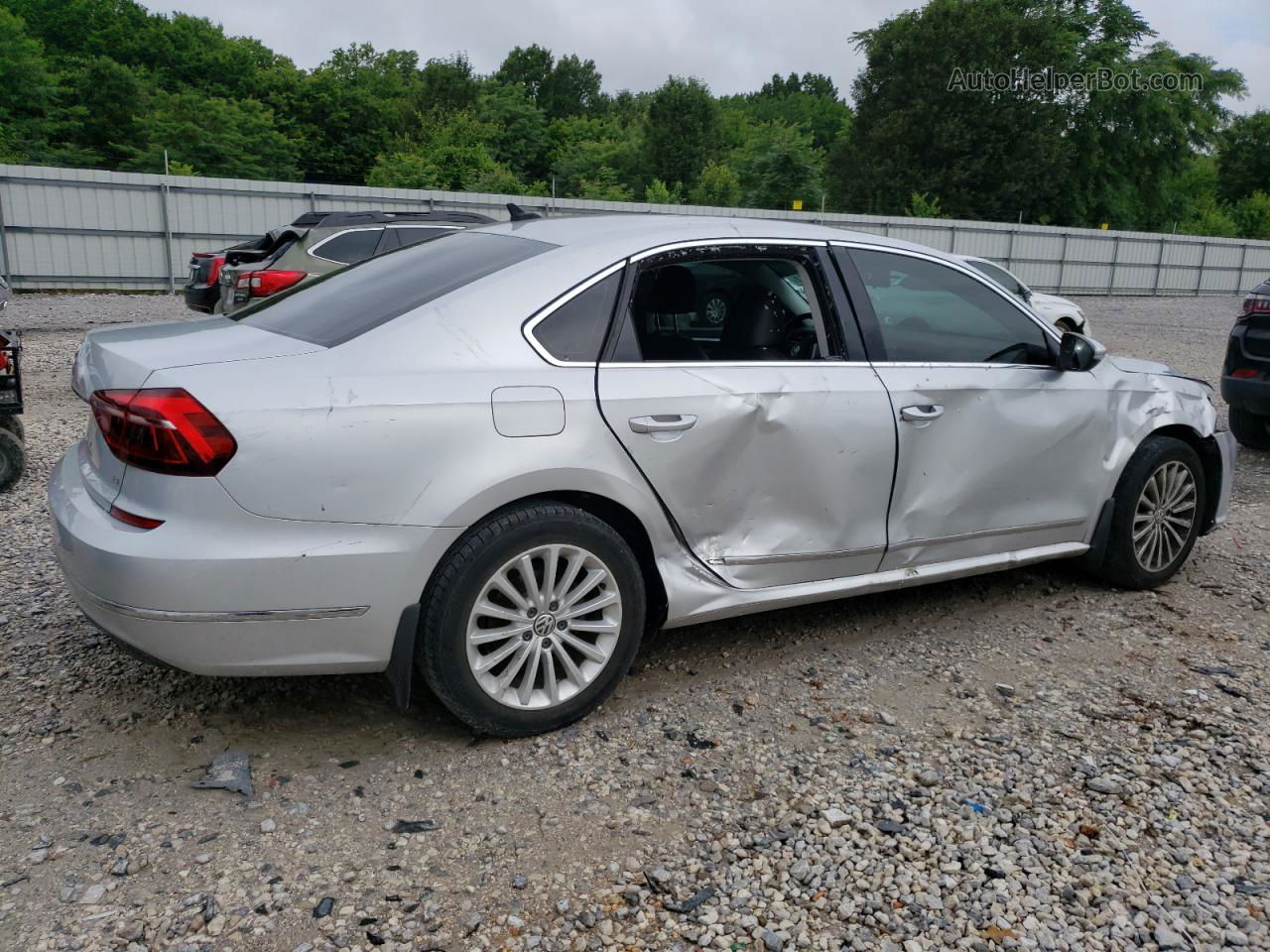 2017 Volkswagen Passat Se Silver vin: 1VWBT7A39HC056334