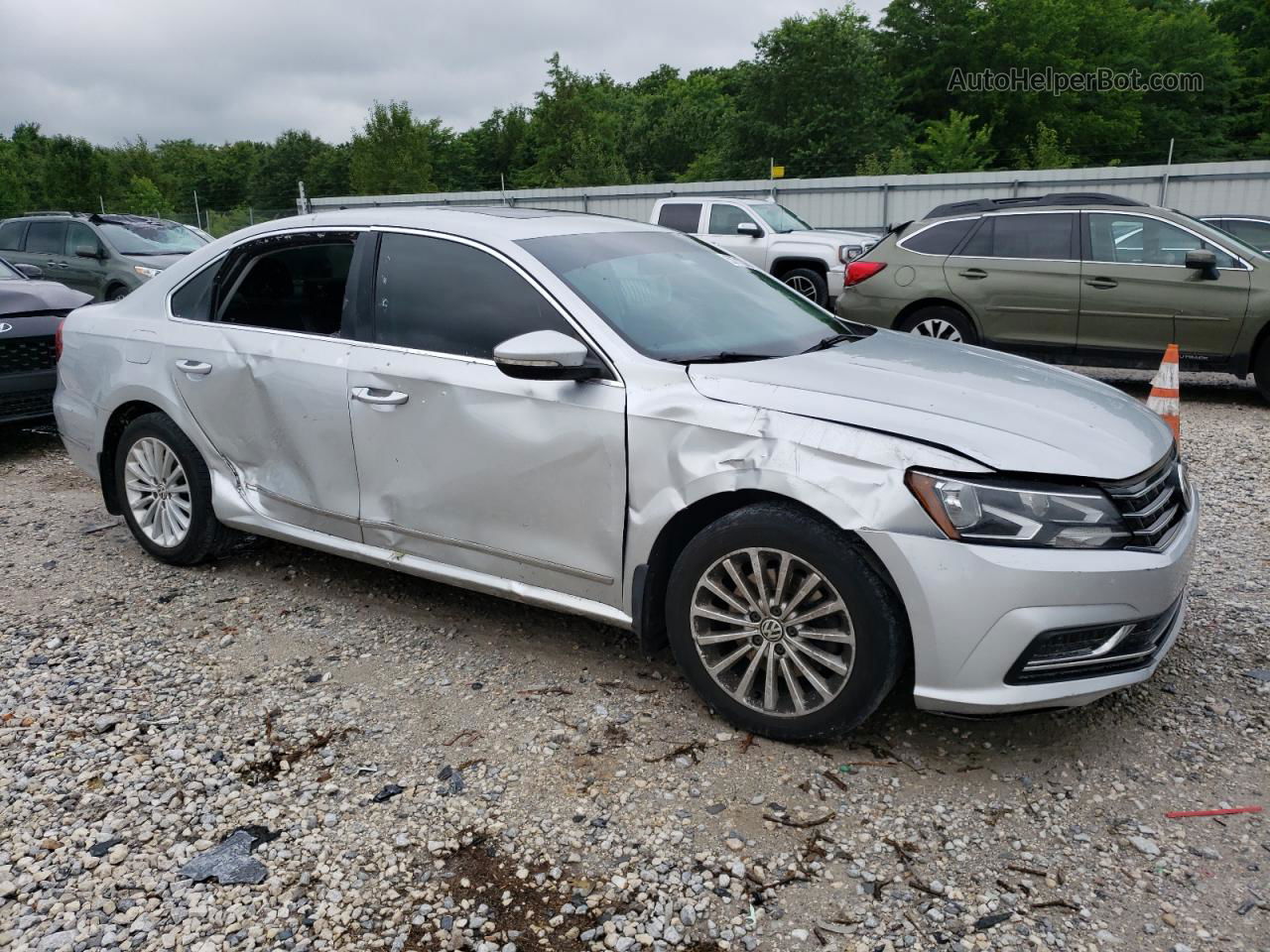 2017 Volkswagen Passat Se Silver vin: 1VWBT7A39HC056334