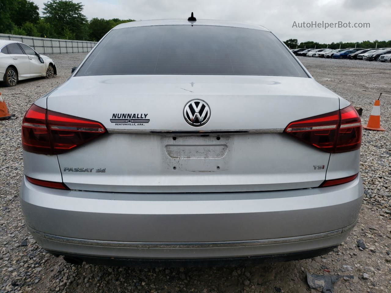 2017 Volkswagen Passat Se Silver vin: 1VWBT7A39HC056334