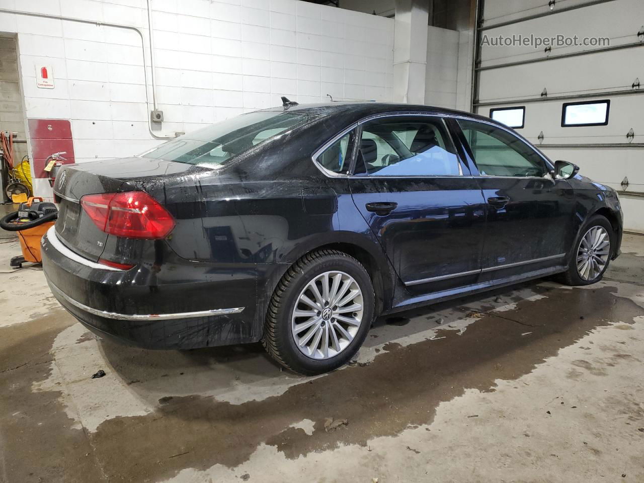 2016 Volkswagen Passat Se Blue vin: 1VWBT7A3XGC062884