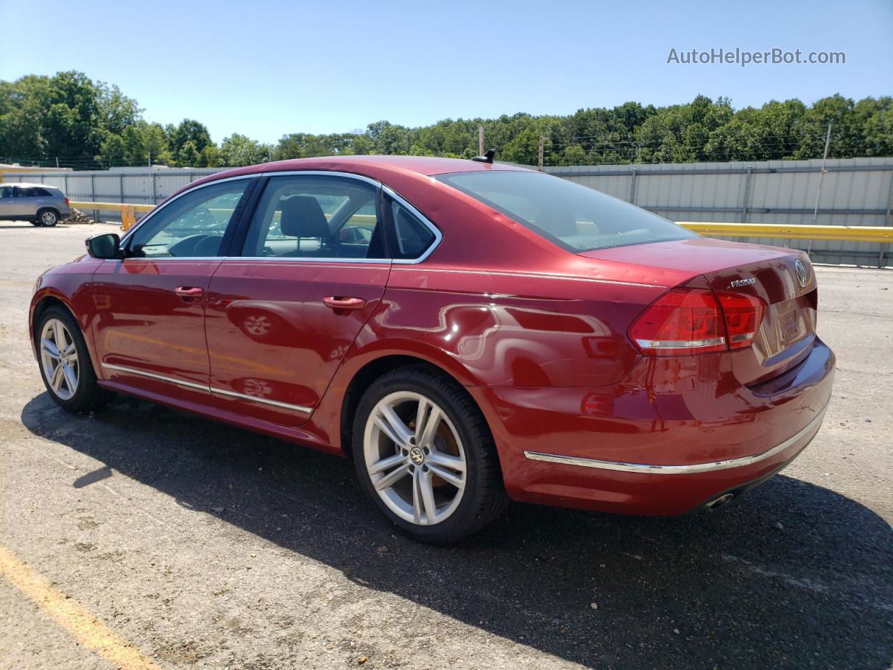 2015 Volkswagen Passat Se Red vin: 1VWBV7A34FC057558