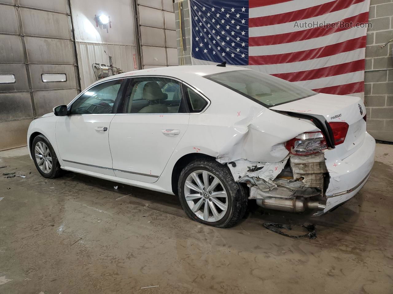 2013 Volkswagen Passat Sel White vin: 1VWCH7A32DC005399