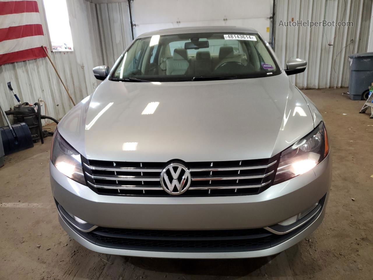 2012 Volkswagen Passat Sel Silver vin: 1VWCH7A33CC109172