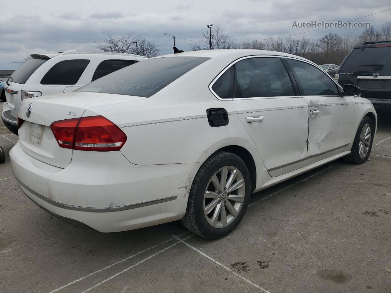 2012 Volkswagen Passat Sel White vin: 1VWCH7A36CC034046