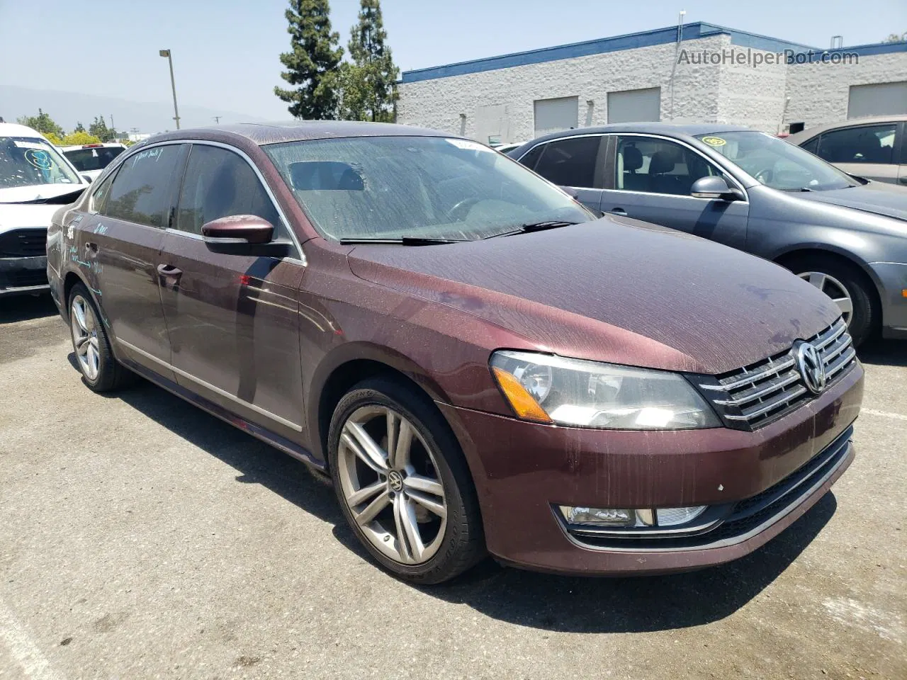 2012 Volkswagen Passat Sel Burgundy vin: 1VWCM7A30CC105141