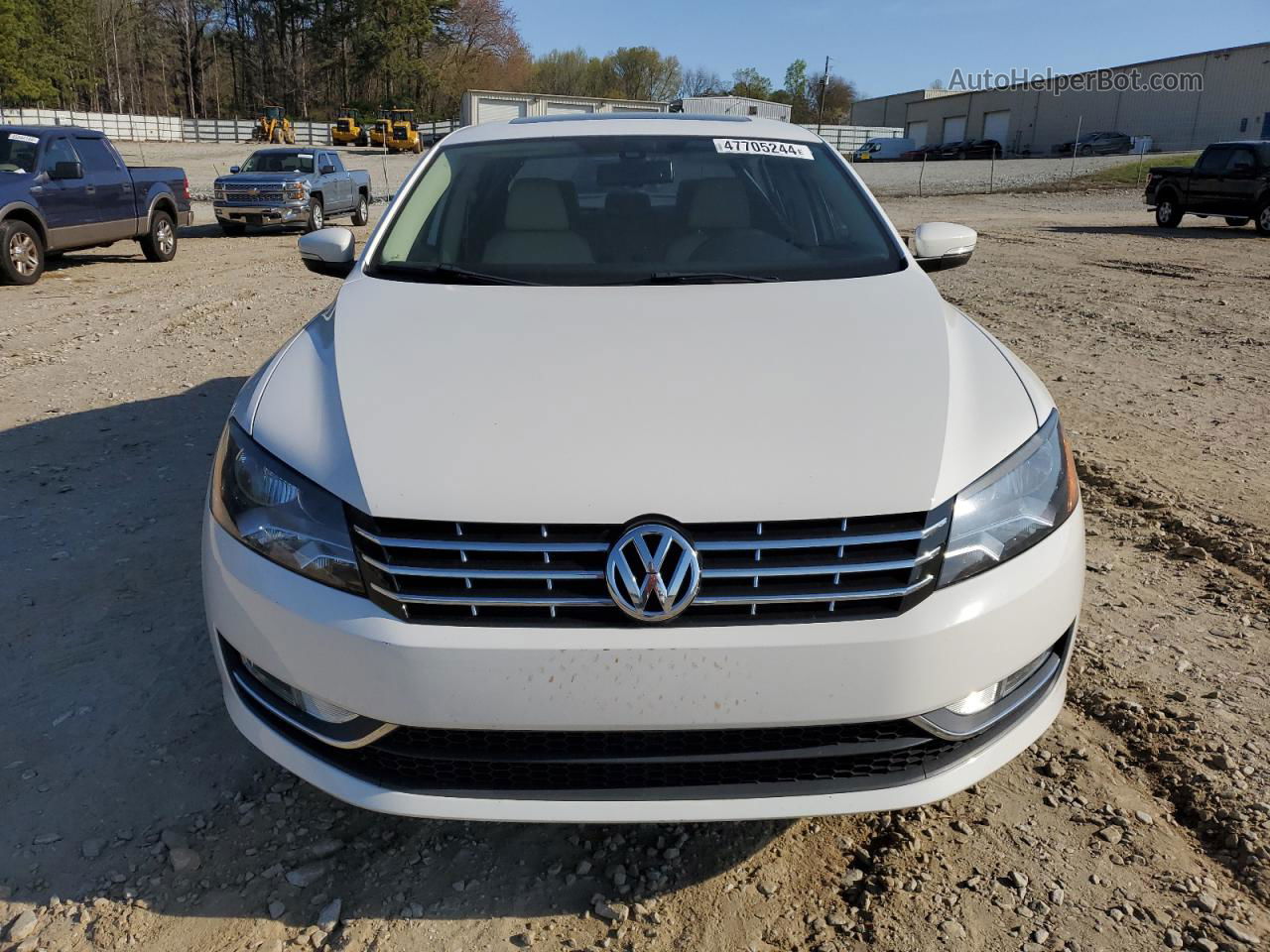 2013 Volkswagen Passat Sel Белый vin: 1VWCM7A32DC055750