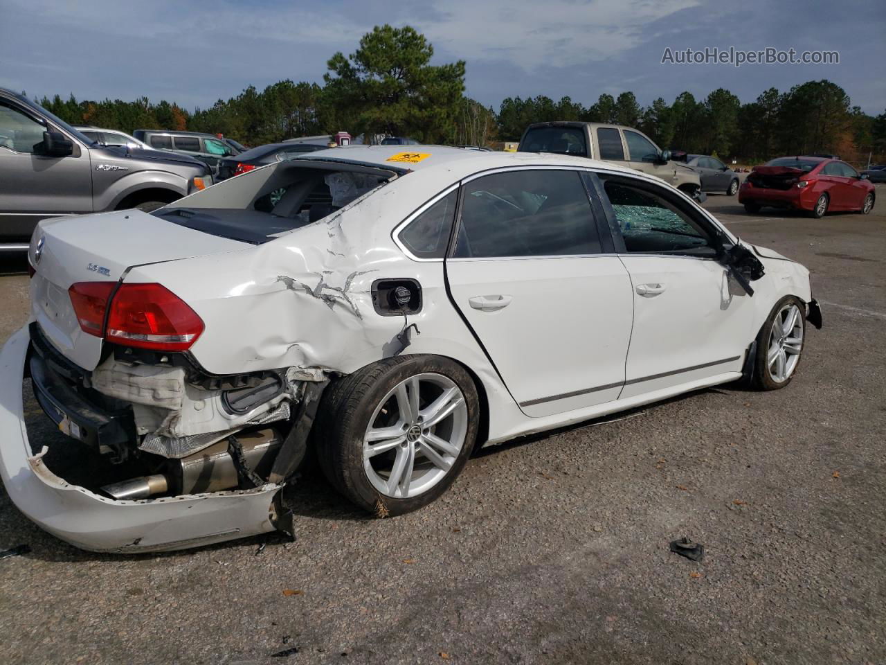 2013 Volkswagen Passat Sel Белый vin: 1VWCM7A35DC024184