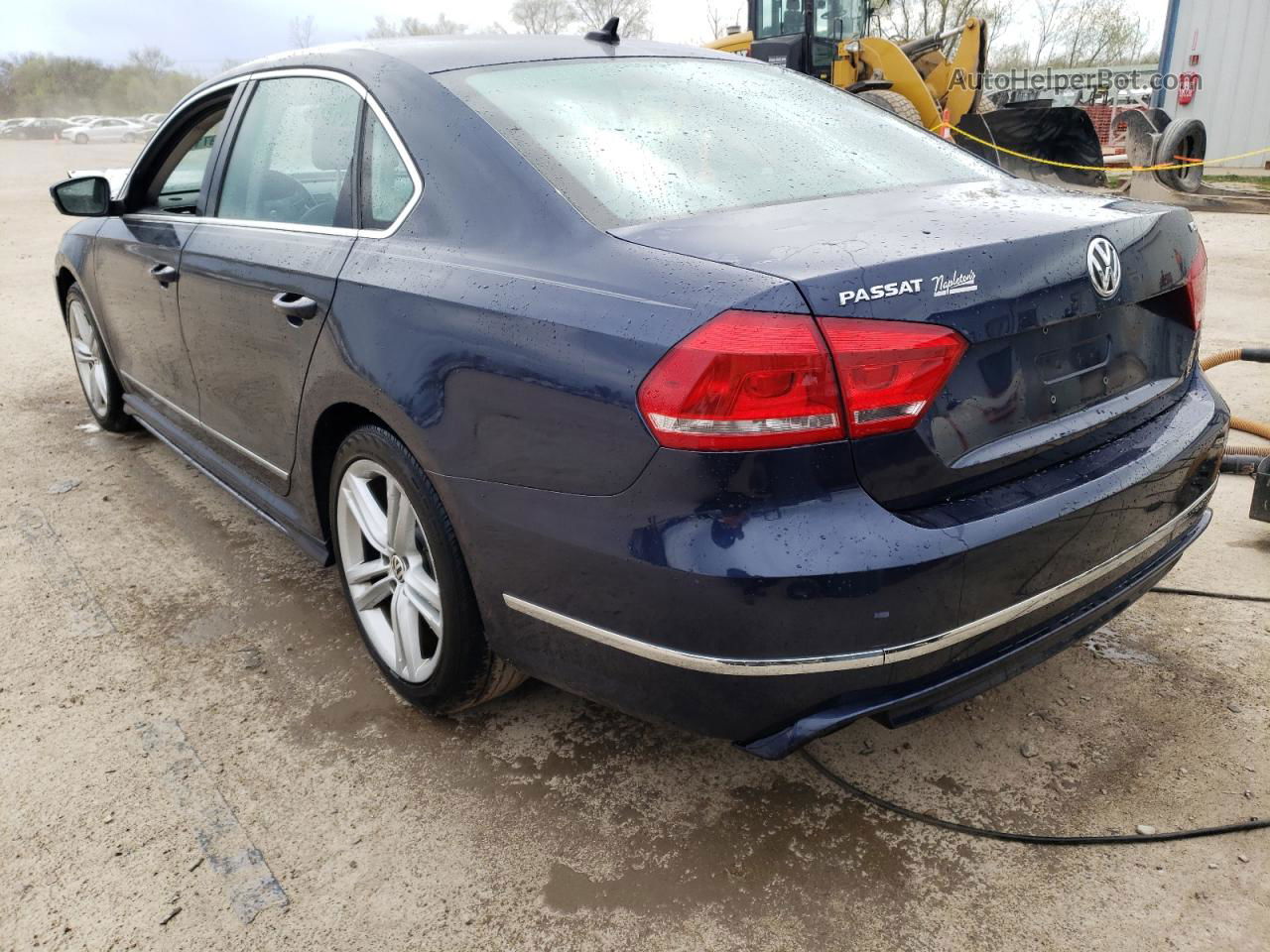 2015 Volkswagen Passat Sel Синий vin: 1VWCM7A35FC073114