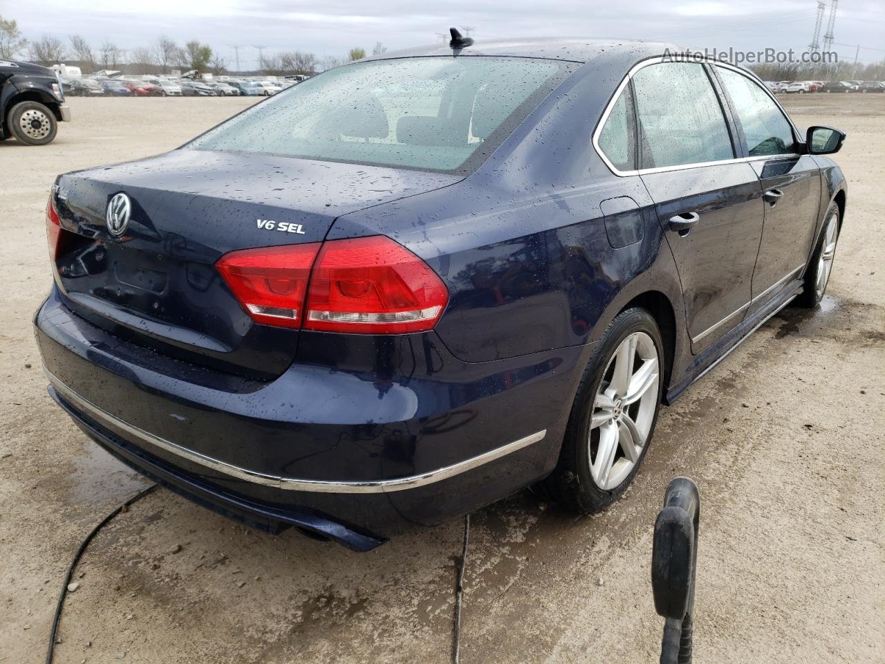 2015 Volkswagen Passat Sel Синий vin: 1VWCM7A35FC073114