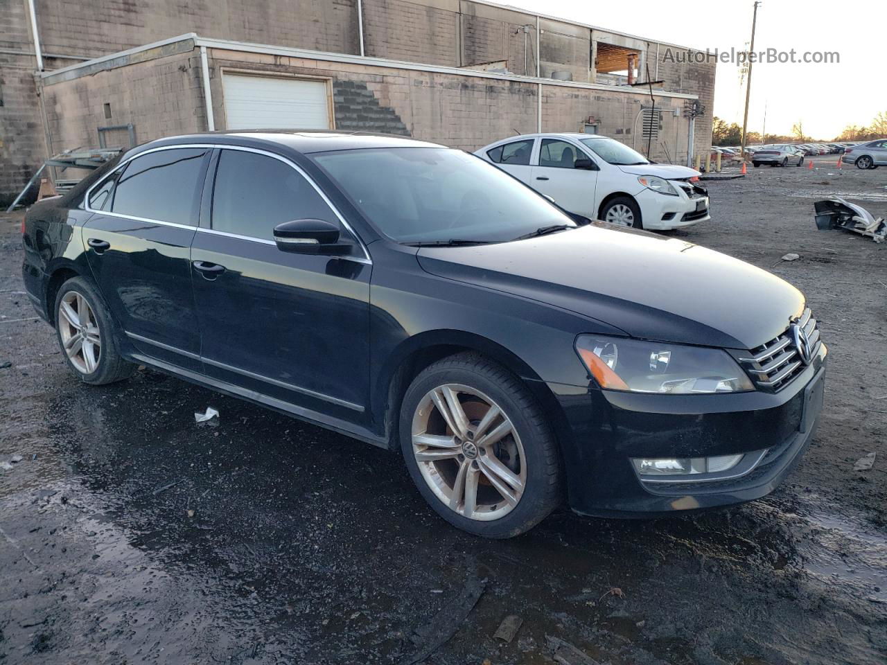 2013 Volkswagen Passat Sel Black vin: 1VWCN7A30DC007922