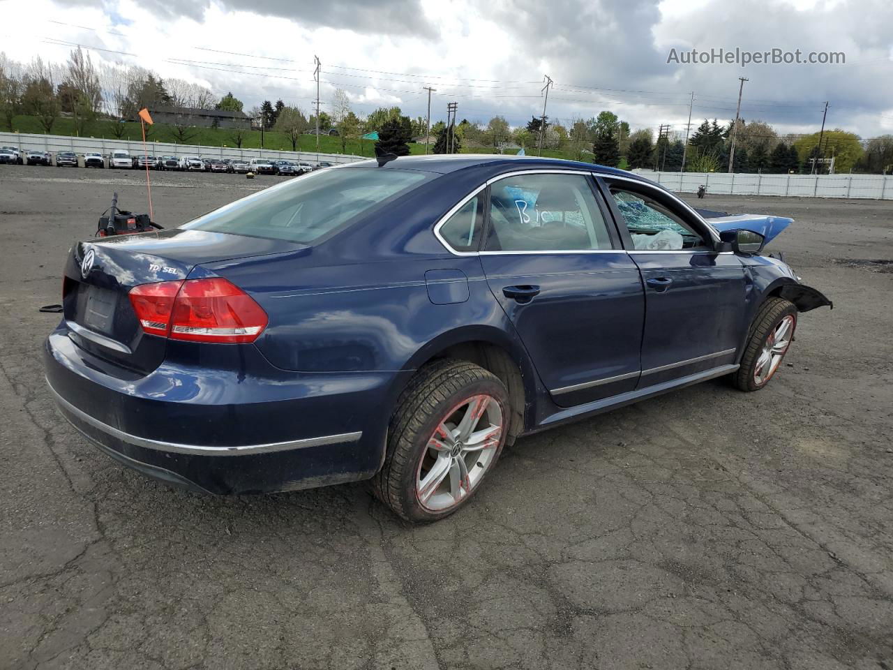 2013 Volkswagen Passat Sel Blue vin: 1VWCN7A30DC010187