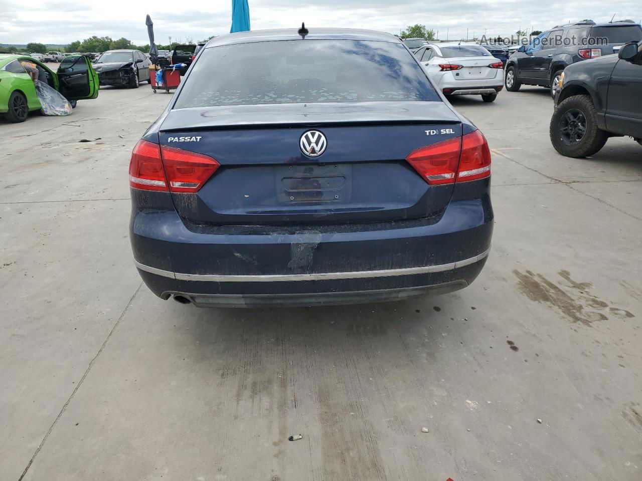 2014 Volkswagen Passat Sel Blue vin: 1VWCN7A30EC078071