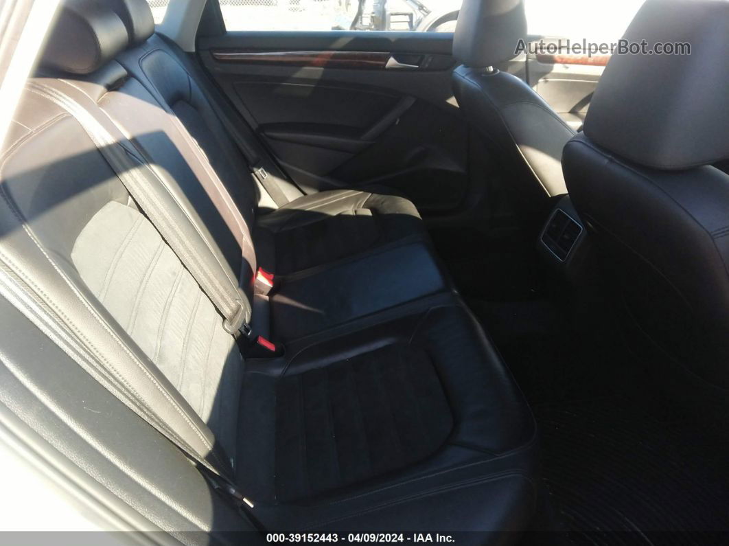 2013 Volkswagen Passat 2.0l Tdi Sel Premium Серебряный vin: 1VWCN7A31DC042159