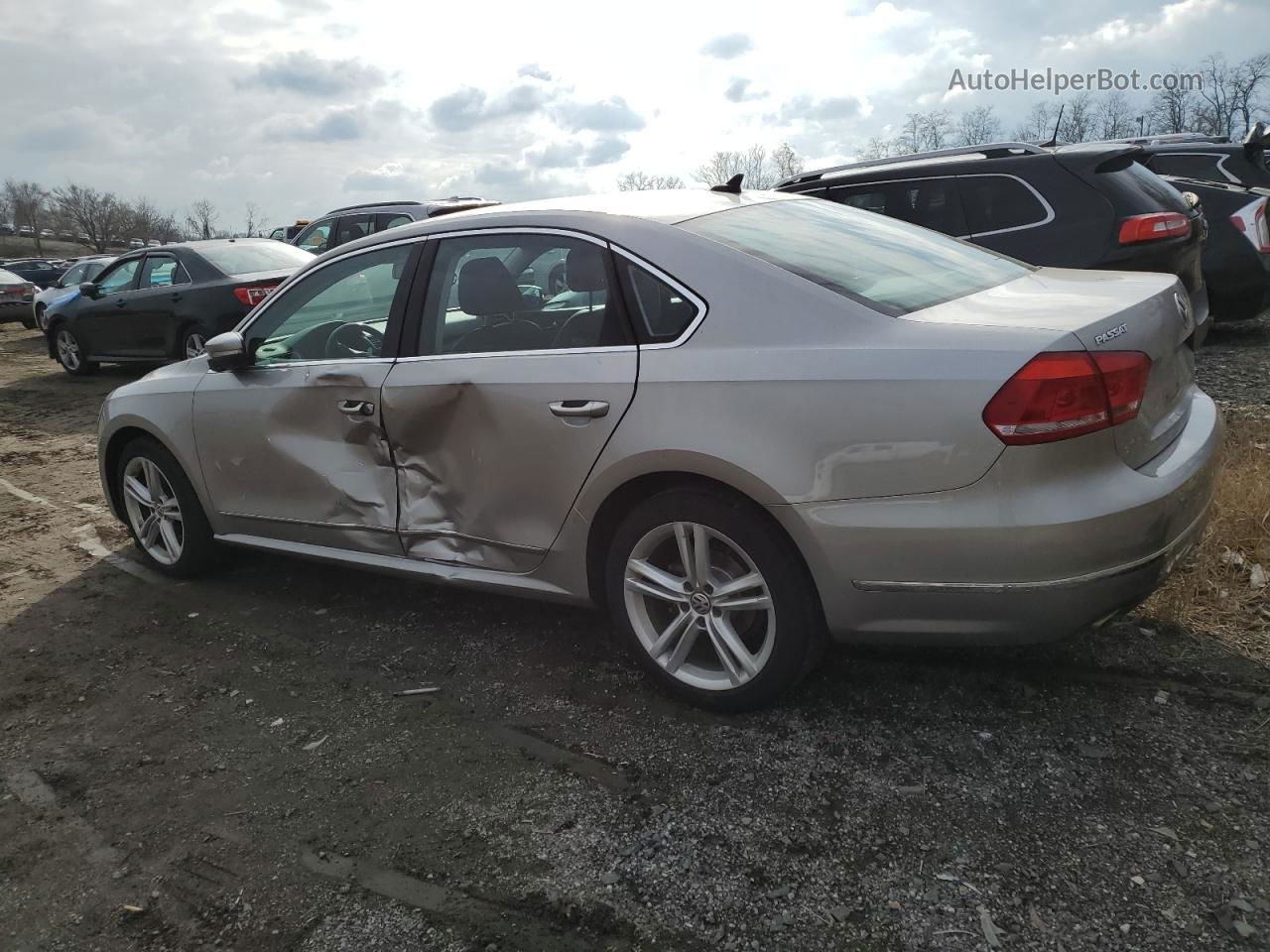 2013 Volkswagen Passat Sel Silver vin: 1VWCN7A31DC075081