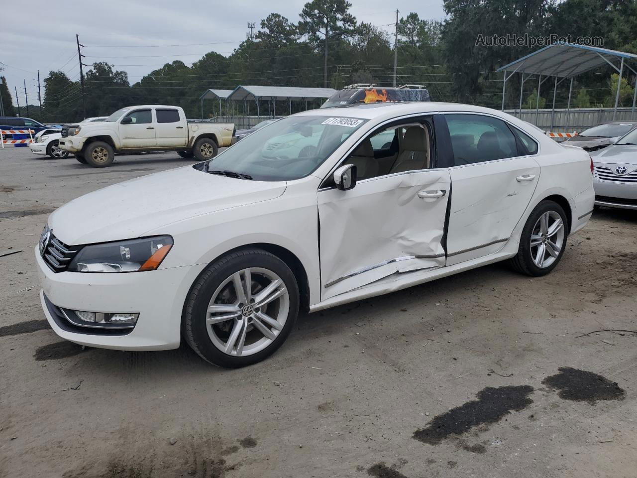 2014 Volkswagen Passat Sel White vin: 1VWCN7A31EC044656