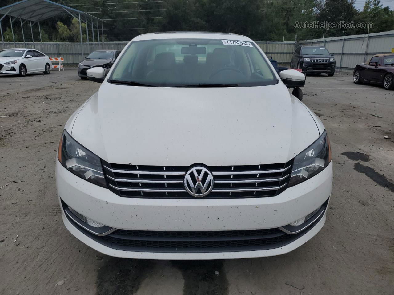 2014 Volkswagen Passat Sel White vin: 1VWCN7A31EC044656