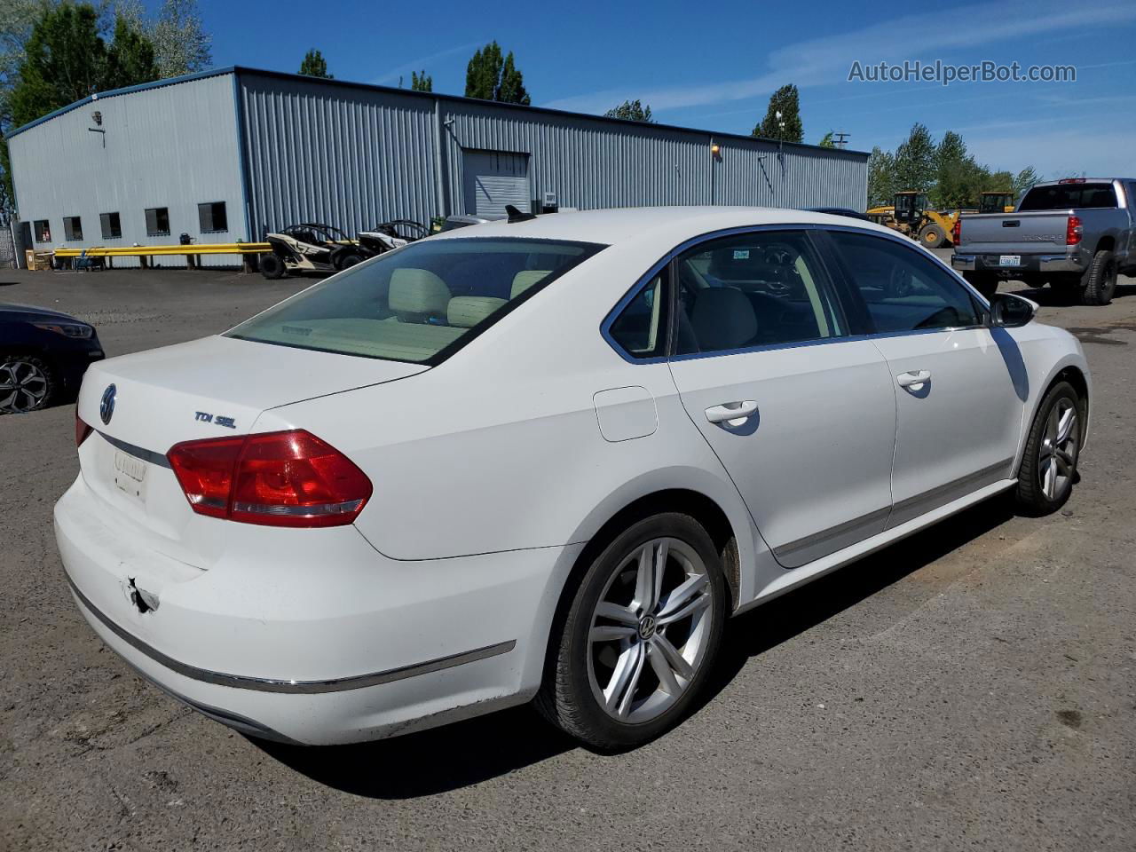 2012 Volkswagen Passat Sel White vin: 1VWCN7A32CC076917