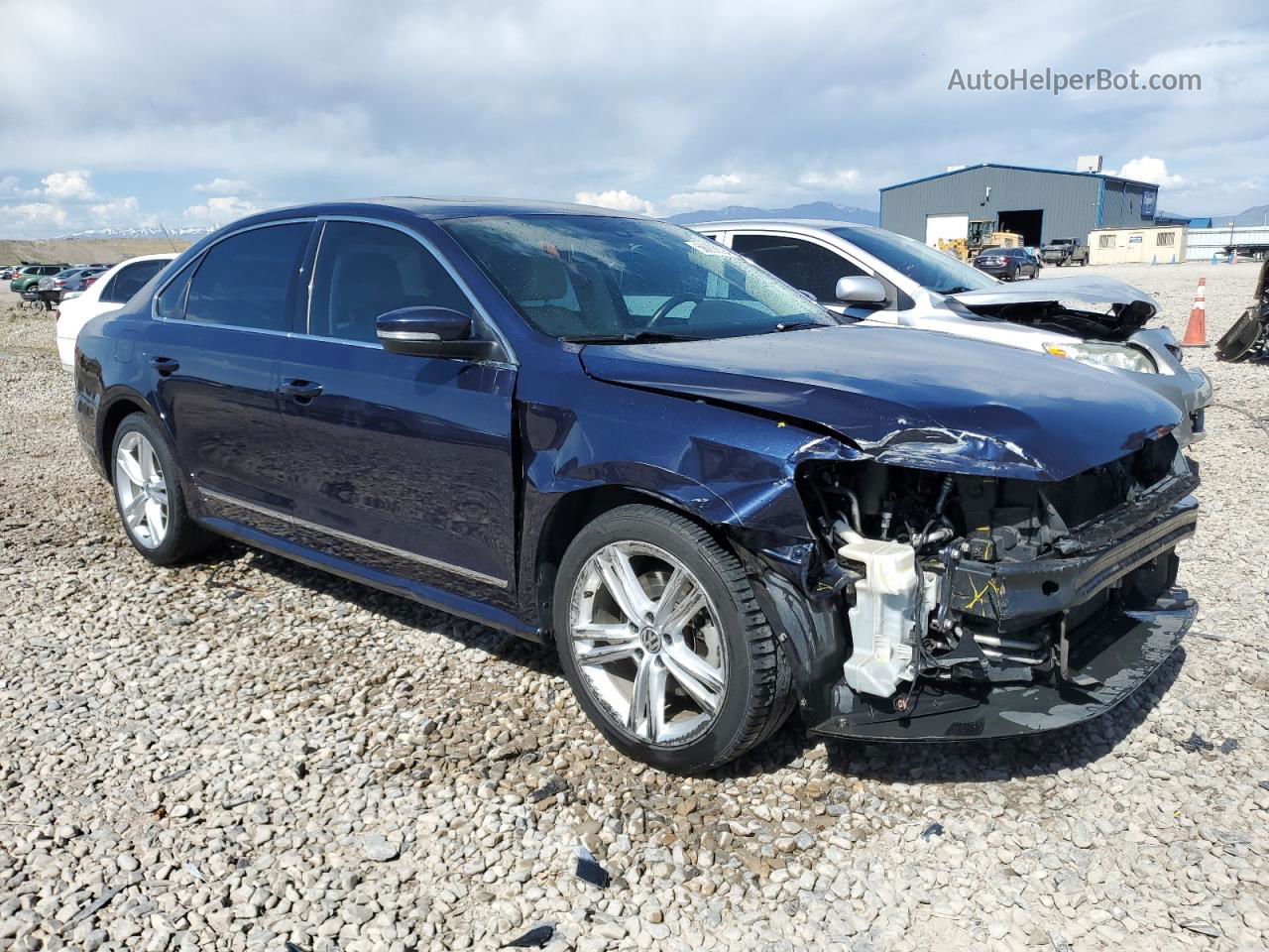 2013 Volkswagen Passat Sel Blue vin: 1VWCN7A32DC075994