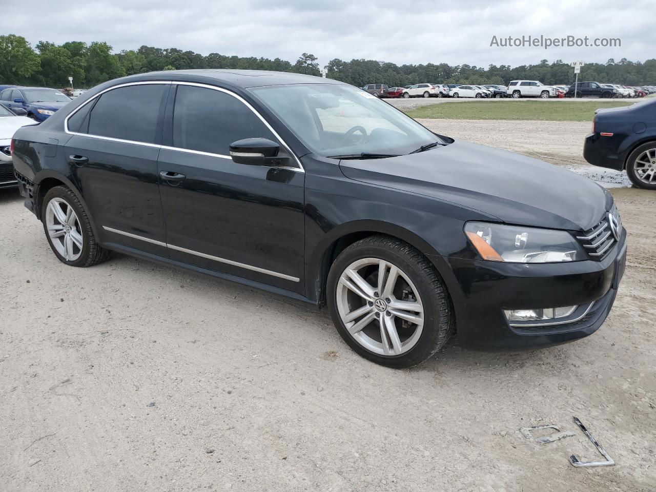 2013 Volkswagen Passat Sel Черный vin: 1VWCN7A32DC146630