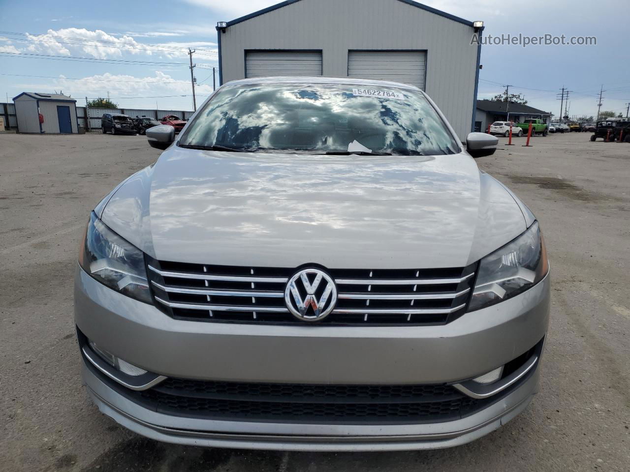 2014 Volkswagen Passat Sel Silver vin: 1VWCN7A33EC032203