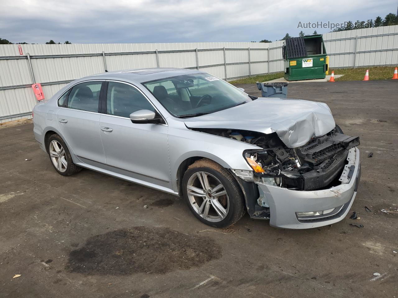 2013 Volkswagen Passat Sel Silver vin: 1VWCN7A34DC096393