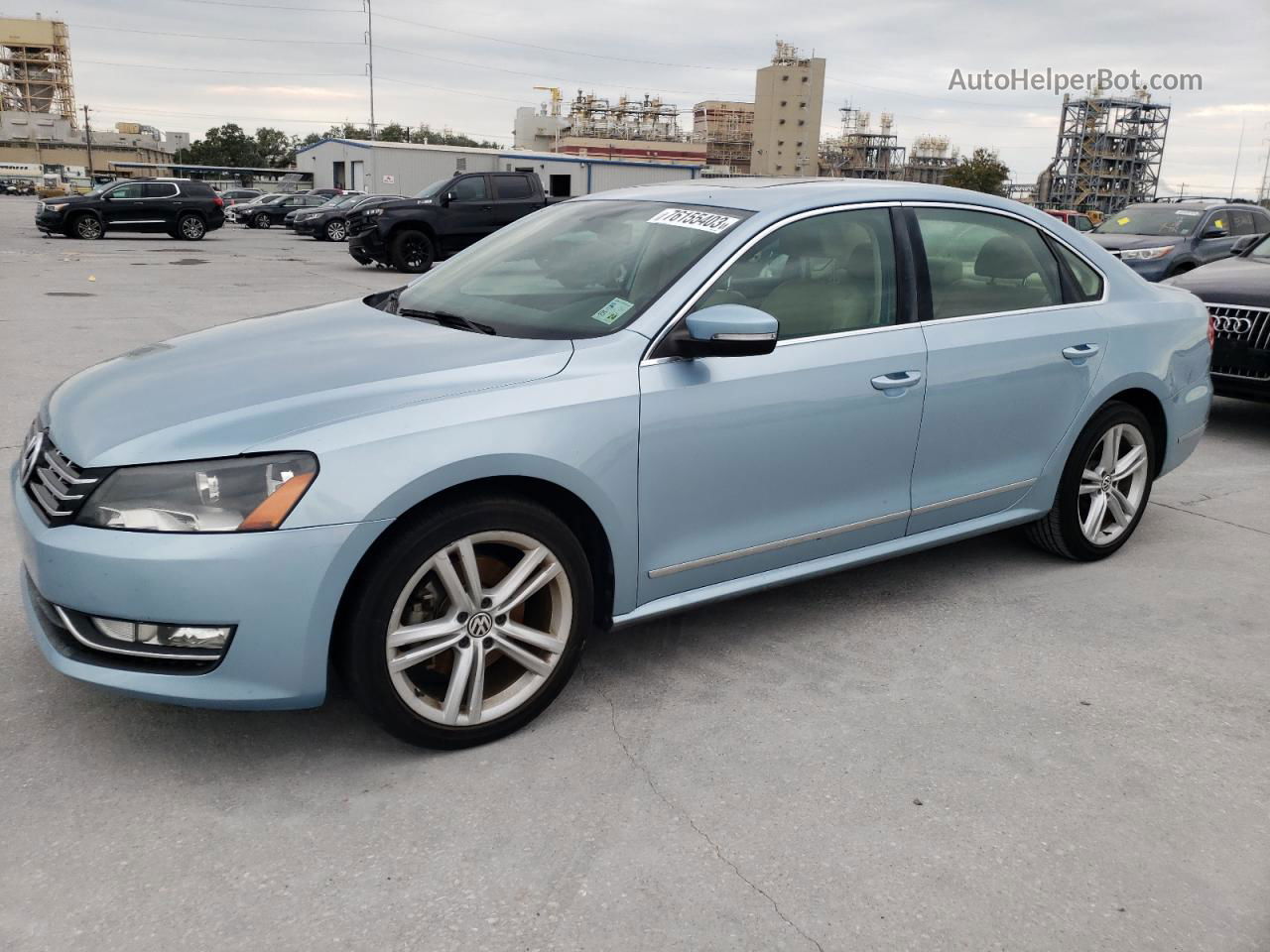 2013 Volkswagen Passat Sel Blue vin: 1VWCN7A34DC099682