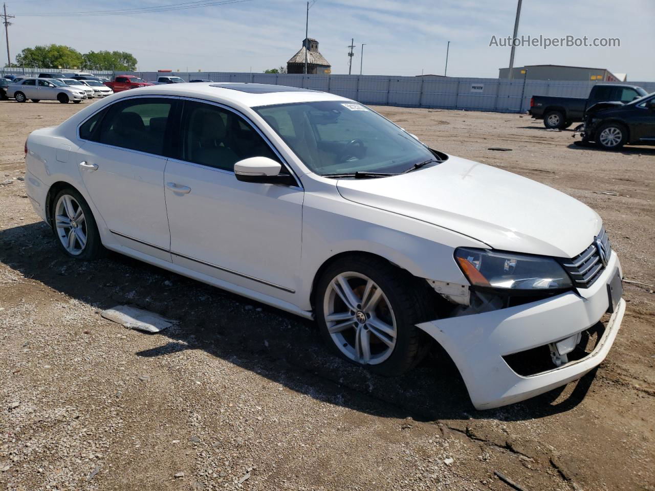 2014 Volkswagen Passat Sel White vin: 1VWCN7A35EC102283